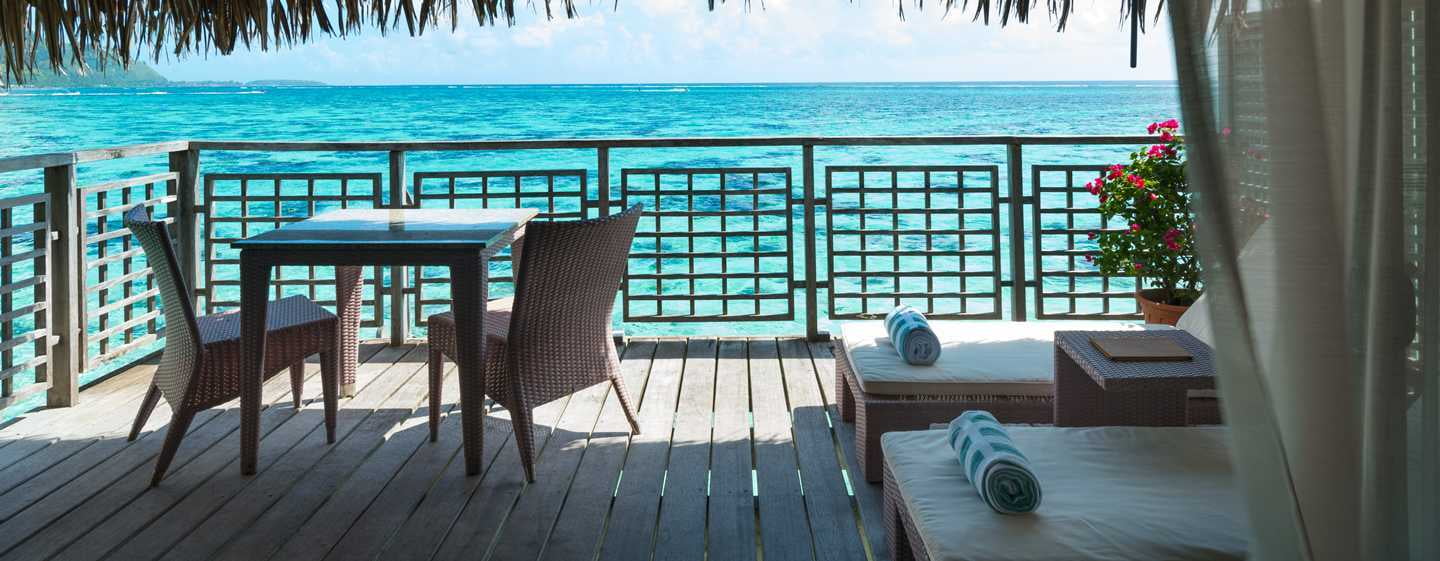 Hilton Moorea - Terrasse bungalow sur pilotis